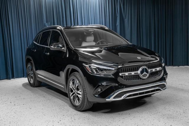 Photo of 2025 Cosmos Black Metallic Mercedes-Benz GLA 250