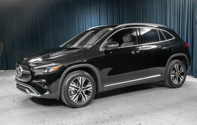 Photo of 2025 Cosmos Black Metallic Mercedes-Benz GLA 250