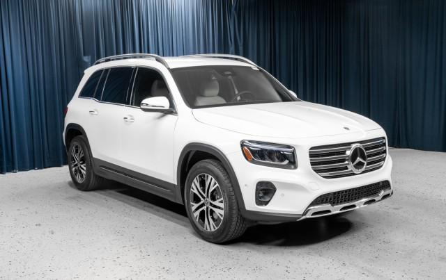 Photo of 2025 Polar White Mercedes-Benz GLB 250