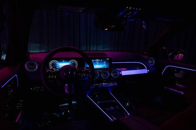Photo of 2025 Night Black Mercedes-Benz GLB 250