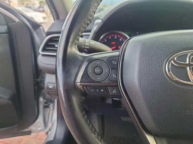 Photo of 2021 Silver Toyota Camry