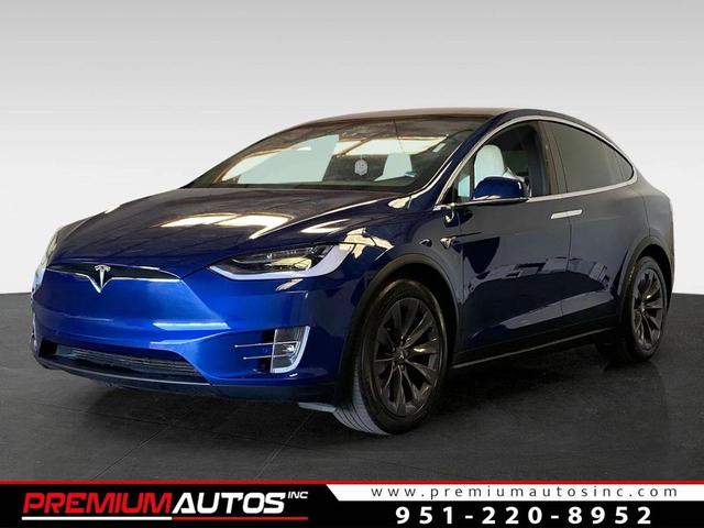 Photo of 2018 blue Tesla Model X