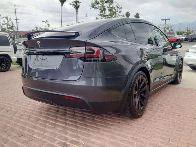 Photo of 2022 grey Tesla Model X