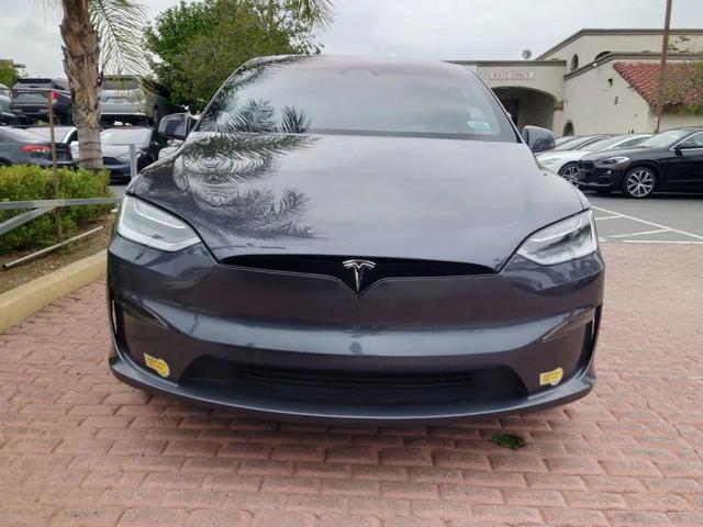 Photo of 2022 grey Tesla Model X