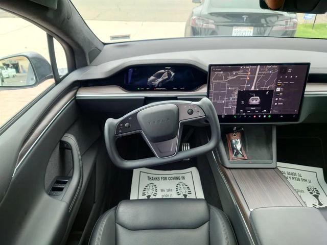 Photo of 2022 grey Tesla Model X