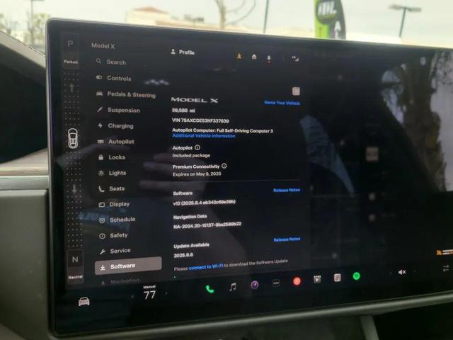 Photo of 2022 grey Tesla Model X