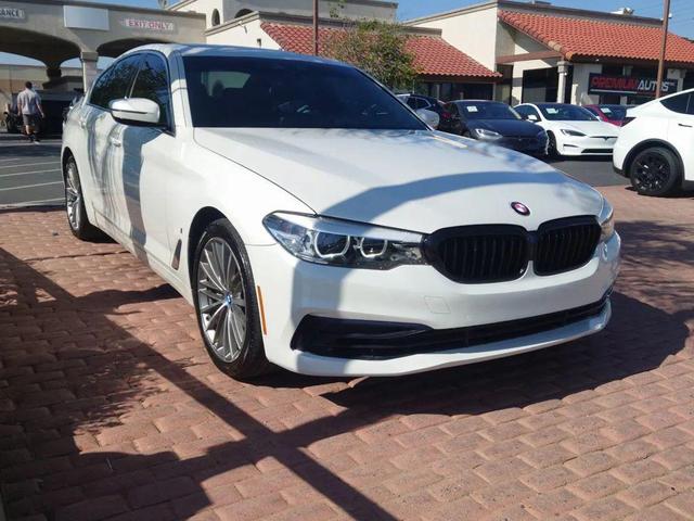 Photo of 2019 White BMW 530e