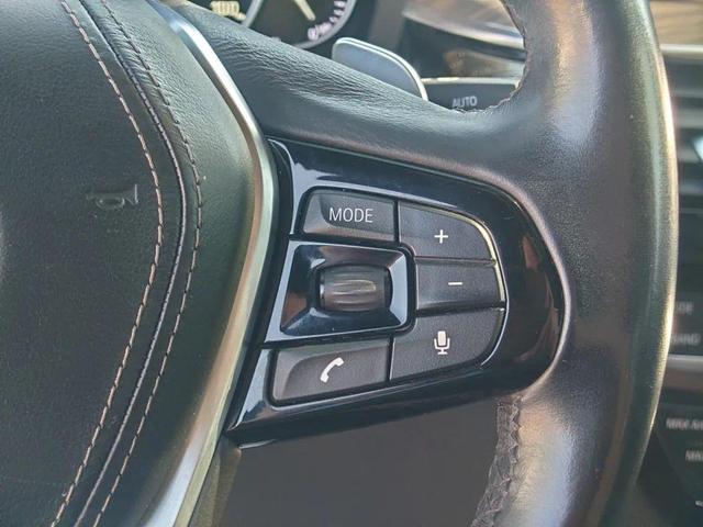 Photo of 2019 White BMW 530e