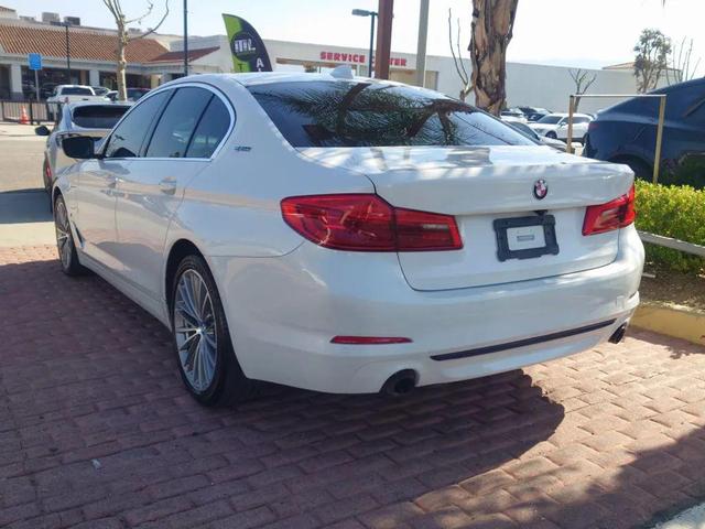 Photo of 2019 White BMW 530e