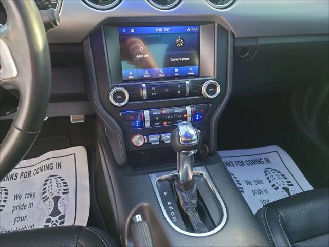 Photo of 2023 Silver Ford Mustang