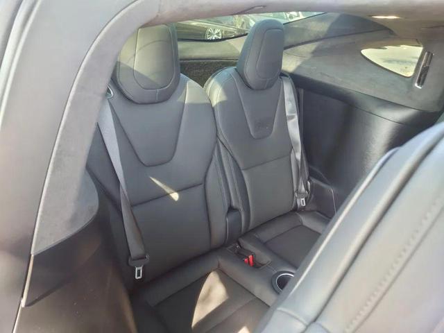 Photo of 2022 Grey Tesla Model X