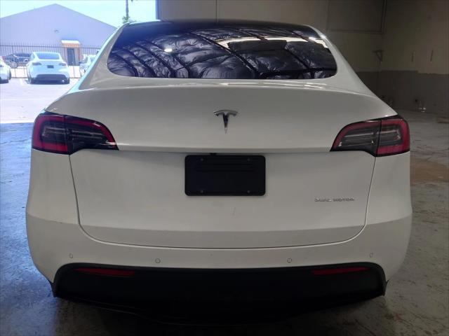 Photo of 2021 White Tesla Model Y
