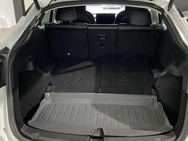 Photo of 2021 white Tesla Model Y