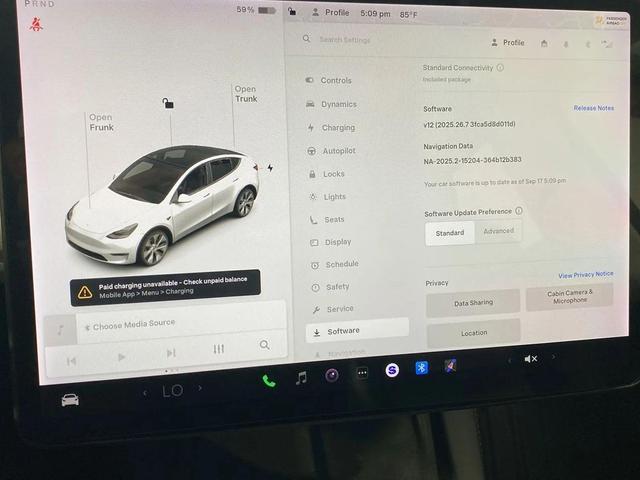 Photo of 2021 white Tesla Model Y