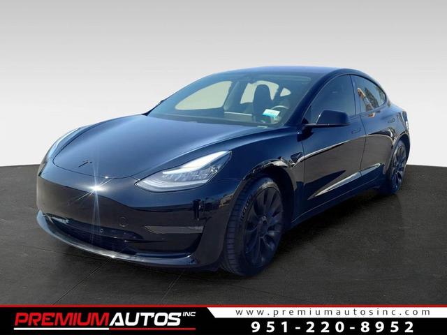 Photo of 2019 black Tesla Model 3