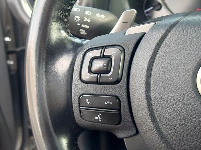 Photo of 2022 grey Lexus IS 300