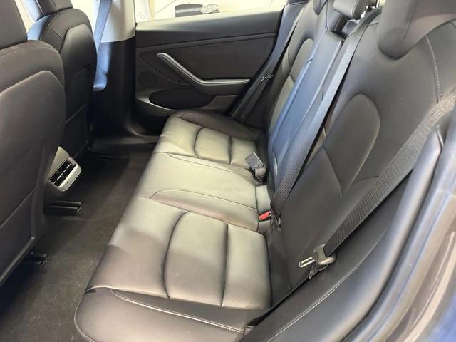 Photo of 2023 Gray Tesla Model 3