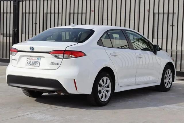 Photo of 2024 Ice Cap Toyota Corolla Hybrid