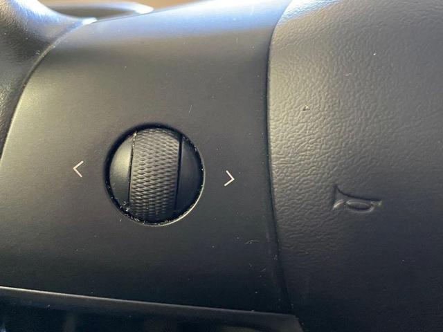 Photo of 2018 White Tesla Model 3