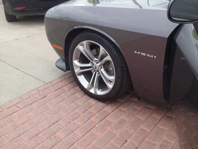 Photo of 2021 gray Dodge Challenger