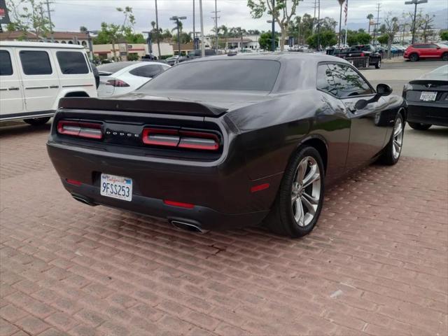 Photo of 2021 gray Dodge Challenger