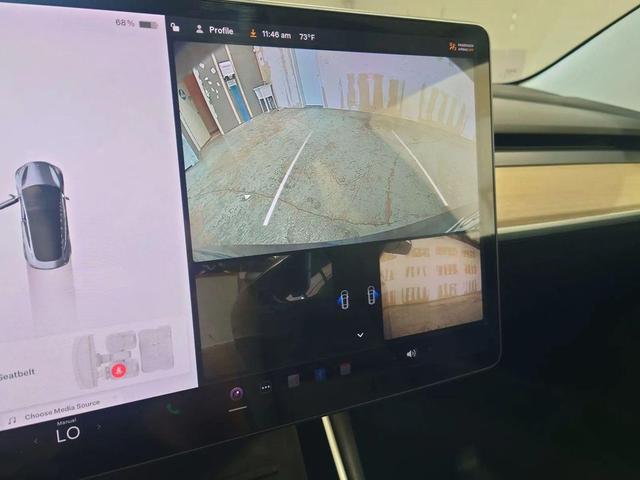 Photo of 2018 Grey Tesla Model 3