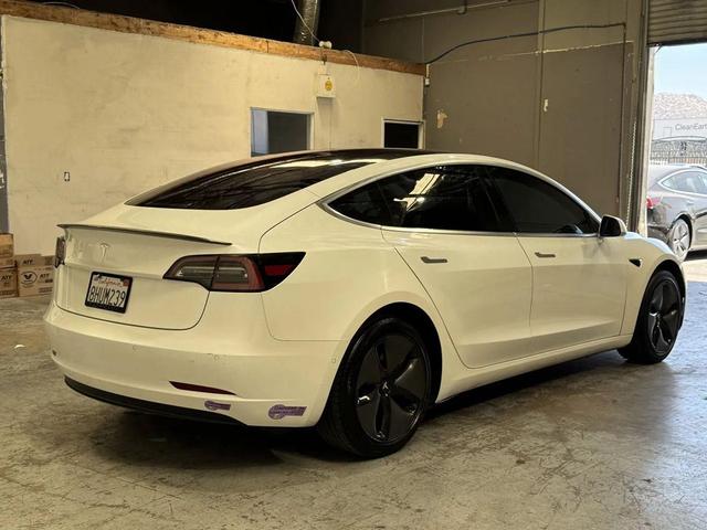 Photo of 2018 Pearl White Multi-Coat Tesla Model 3