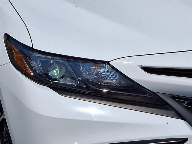 Photo of 2023 Ice Cap Toyota Camry