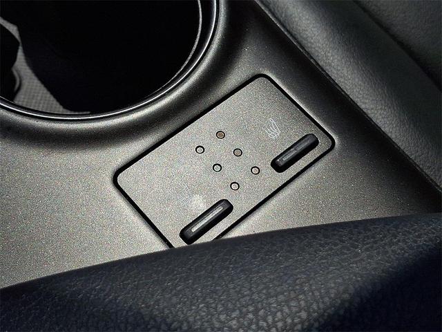 Photo of 2023 Ice Cap Toyota Camry