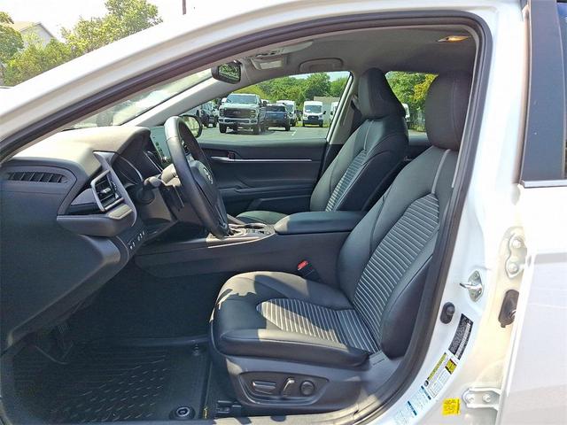 Photo of 2023 Ice Cap Toyota Camry