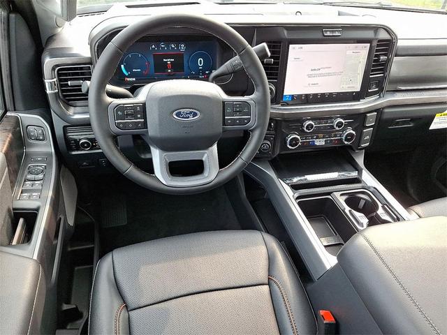 Photo of 2025 Agate Black Metallic Ford F-250