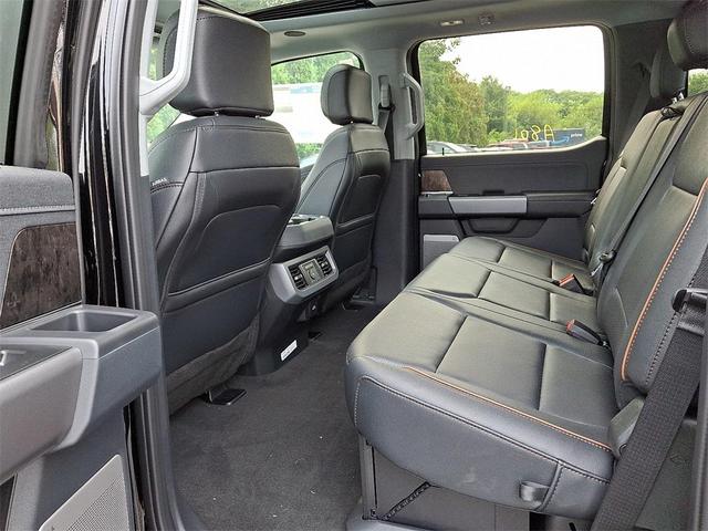 Photo of 2025 Agate Black Metallic Ford F-250