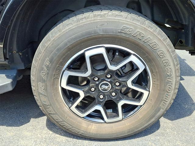 Photo of 2022 Shadow Black Ford Bronco