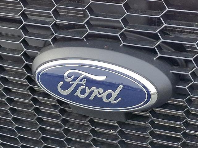 Photo of 2025 Oxford White Ford Transit-250