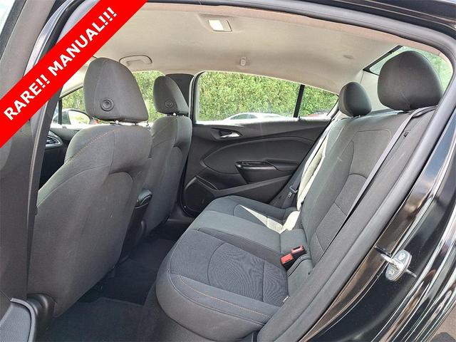 Photo of 2017 Mosaic Black Metallic Chevrolet Cruze