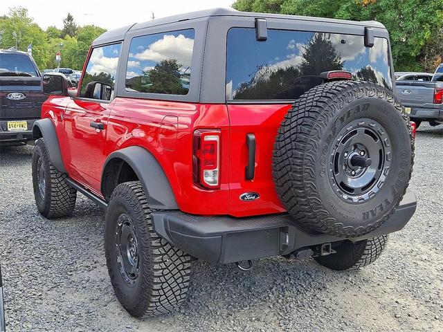 Photo of 2024 Race Red Ford Bronco