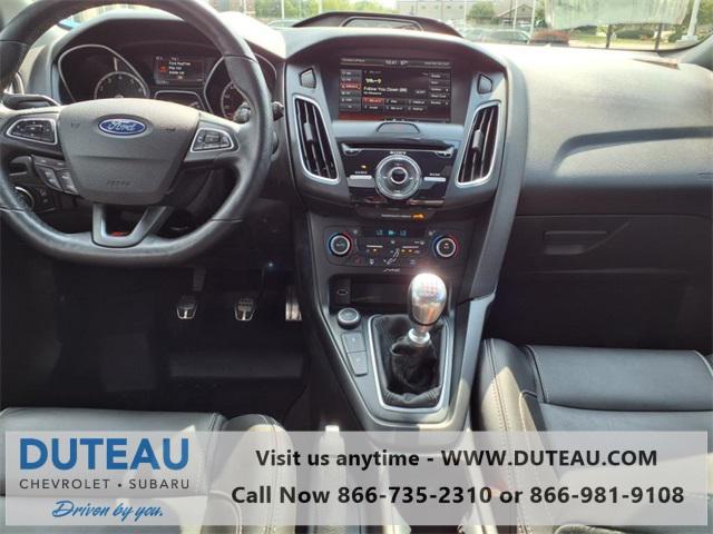 Photo of 2015 Magnetic Ford Focus ST