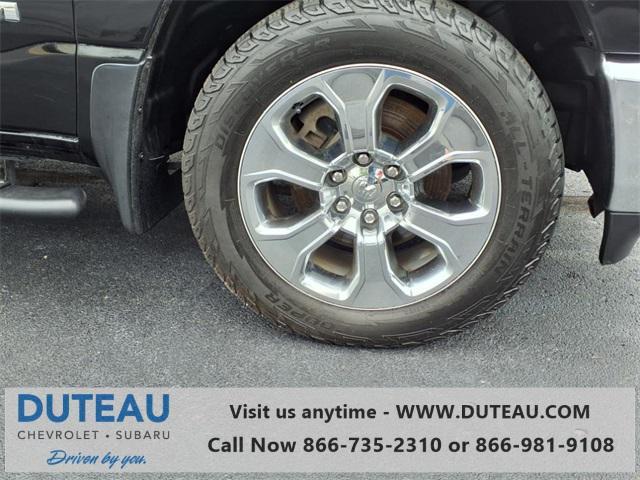 Photo of 2019 Diamond Black Crystal Pearlcoat RAM 1500