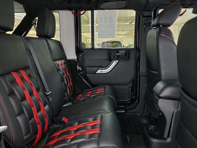 Photo of 2016 Black Clearcoat Jeep Wrangler Unlimited
