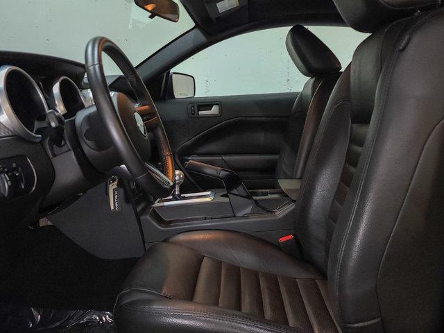 Photo of 2008 Black Ford Mustang