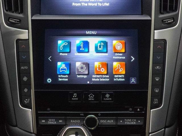 Photo of 2024 Majestic White INFINITI Q50