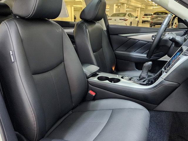 Photo of 2024 Majestic White INFINITI Q50