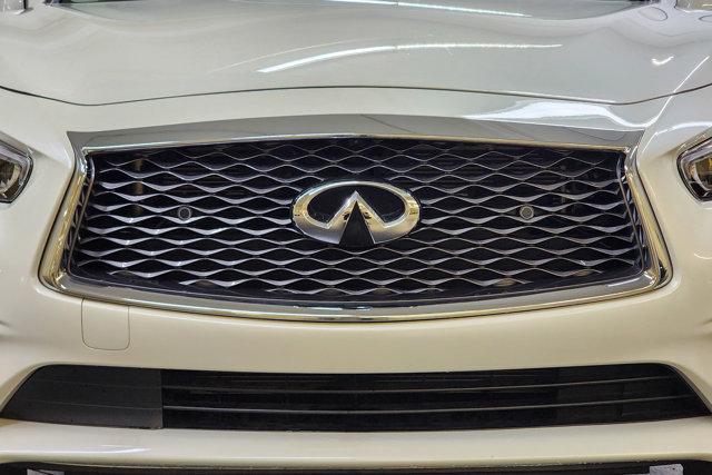 Photo of 2024 Majestic White INFINITI Q50