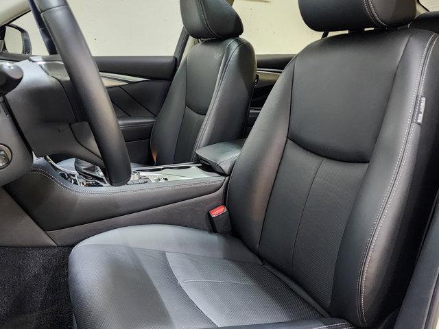Photo of 2024 Majestic White INFINITI Q50