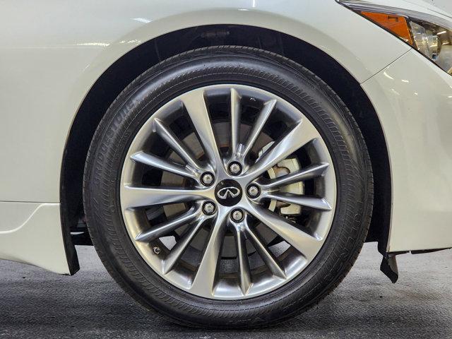 Photo of 2024 Majestic White INFINITI Q50