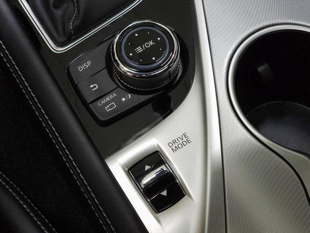 Photo of 2024 Majestic White INFINITI Q50