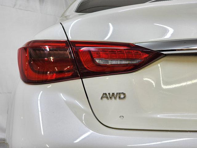 Photo of 2024 Majestic White INFINITI Q50