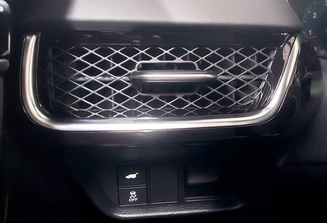 Photo of 2025 Solar Silver Metallic Acura ADX