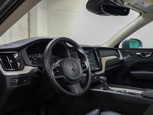 Photo of 2019 Gray Metallic Volvo XC60