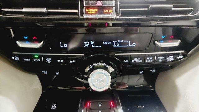 Photo of 2026 Canyon Acura MDX